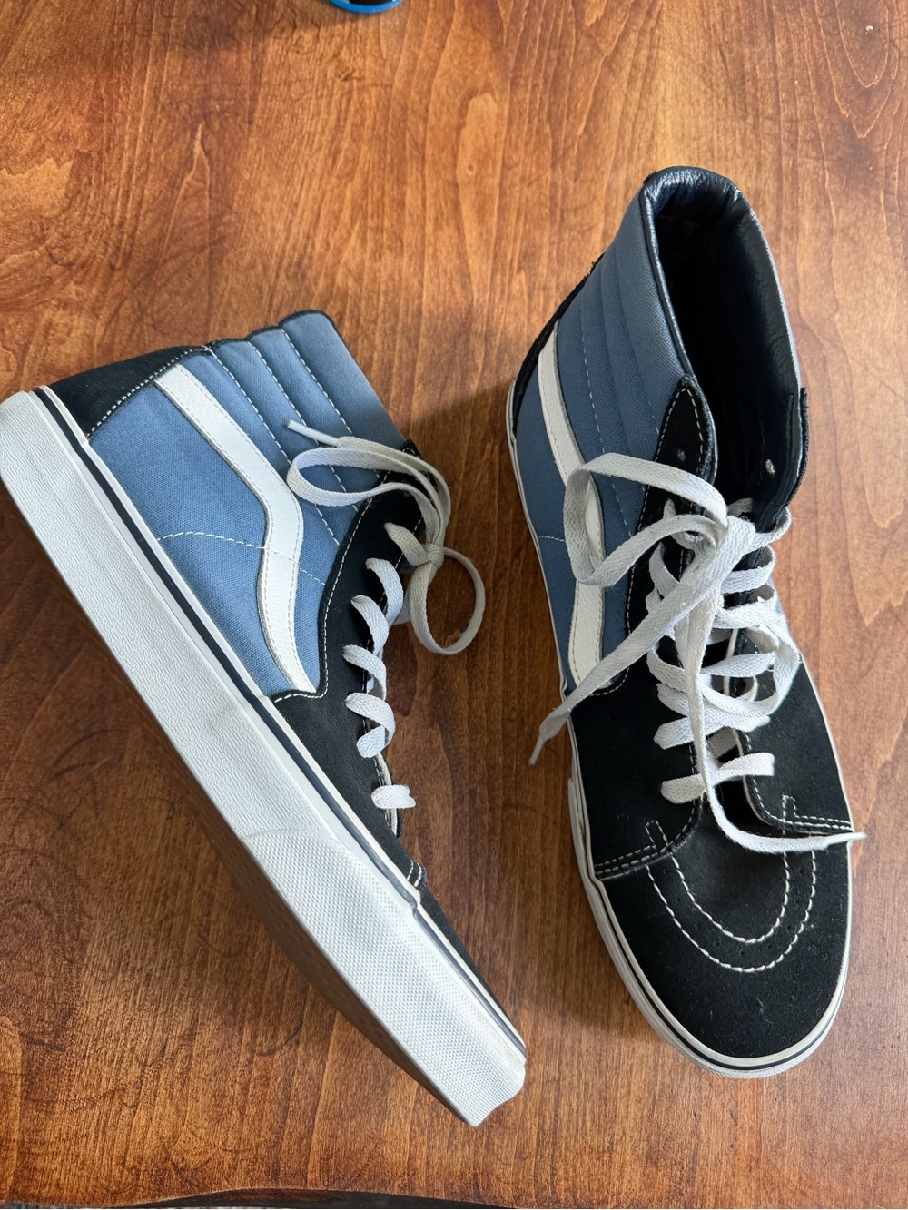 Vans Sk8-Hi high-top skate shoes size 11.5